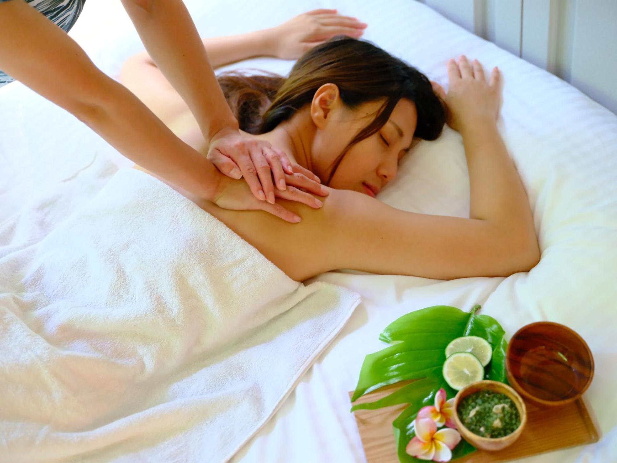 Yama'Oto - Nature Luxury Stay Motobu Eksteriør billede
